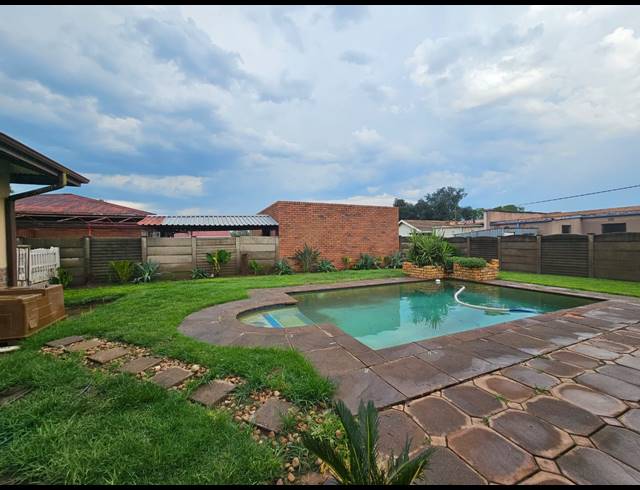4 BEDROOM HOUSE FOR SALE IN VANDERBIJLPARK SE 1